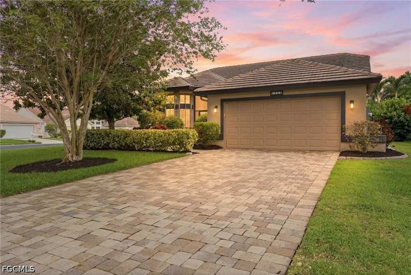 2 bedroom SingleFamilyResidence at 8185 Breton Cir, Cross Creek Estates, Fort Myers — photo 1
