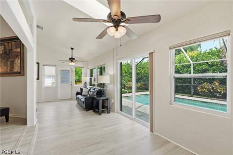8185 Breton Cir, Fort Myers FL - photo 12 of 49