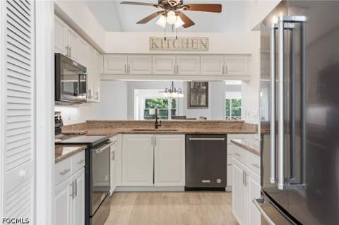 8185 Breton Cir, Fort Myers FL - photo 15 of 49