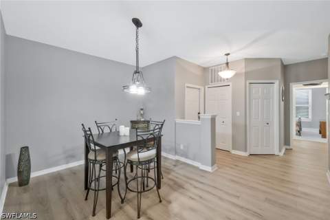 1340 Charleston Square Dr 101, Naples FL - photo 11 of 33