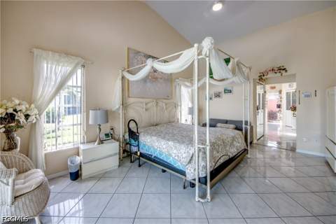 2105 SW 53rd Ter, Cape Coral FL - photo 8 of 40
