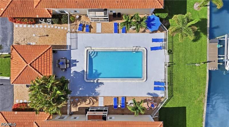 2 bedroom Condominium at 5112 Coronado Pkwy 12, Club Abaco Condo, Cape Coral — photo 3