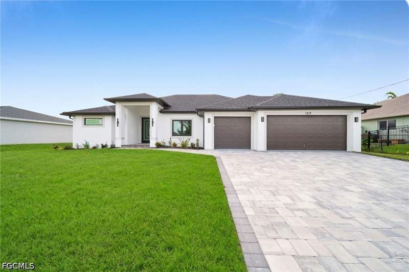4 bedroom SingleFamilyResidence at 1213 NW 25th Pl, Cape Coral, Cape Coral — photo 2