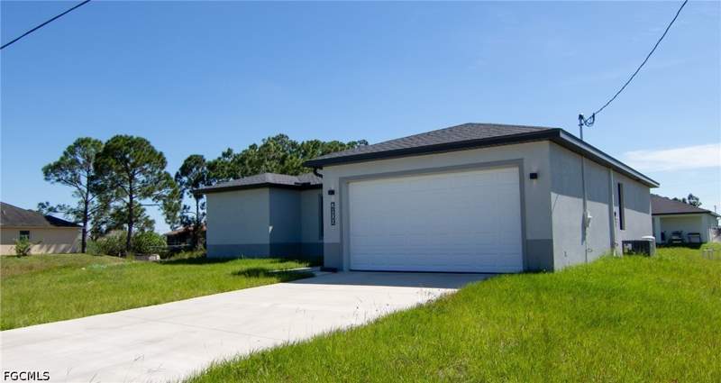 3 bedroom SingleFamilyResidence at 2907 Colin Ave S, Lehigh Acres, Lehigh Acres — photo 3