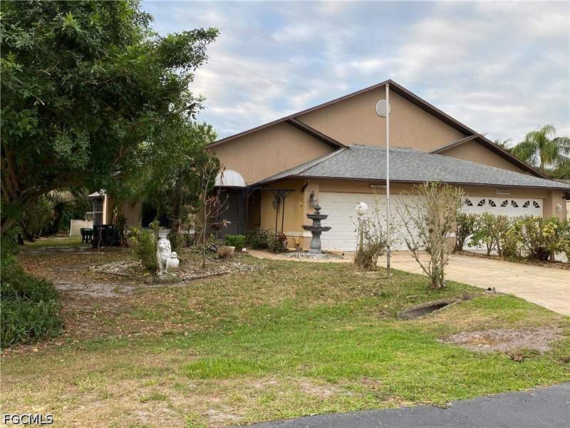 2 bedroom Attached at 19966 Lake Vista Cir, Lehigh Acres, Lehigh Acres — photo 2