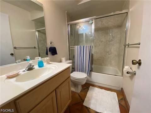 19966 Lake Vista Cir, Lehigh Acres FL - photo 6 of 20