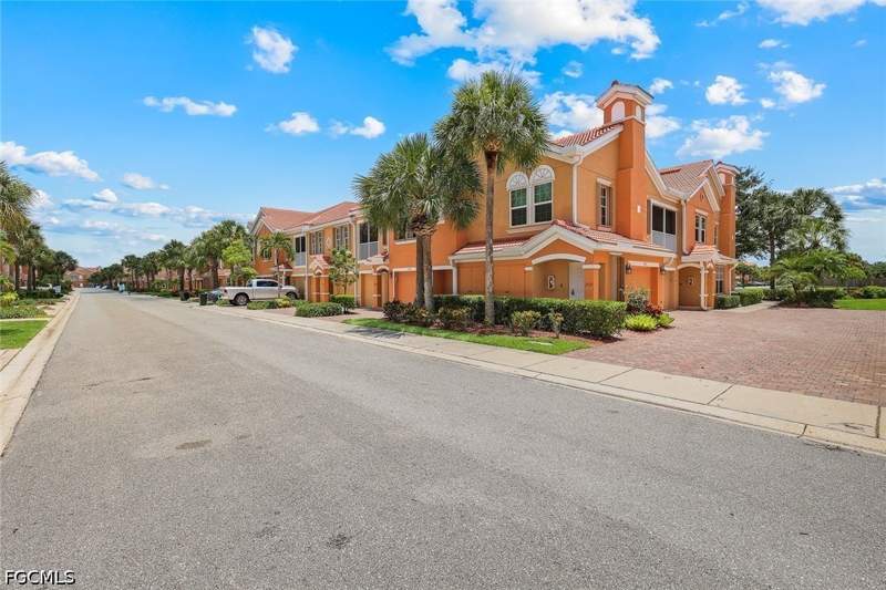 1 bedroom Condominium at 1795 Concordia Lake Cir 2508, Concordia, Cape Coral — photo 3