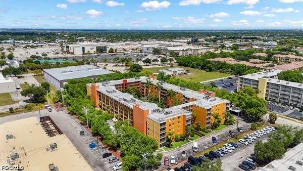 2 bedroom Condominium at 2366 E Mall Dr 114, Towers Condo, Fort Myers — photo 3