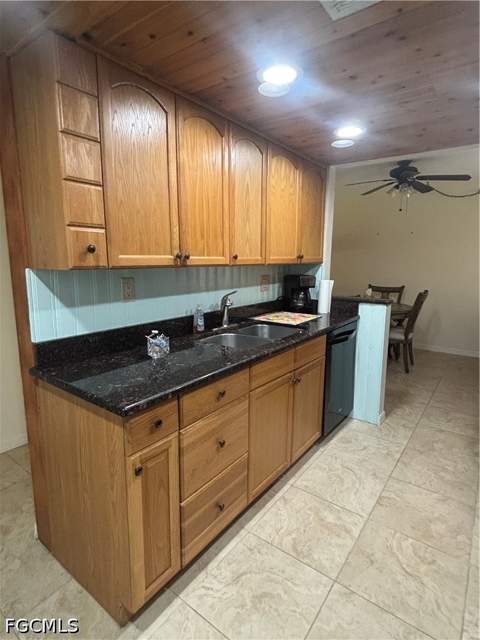 2366 E Mall Dr 114, Fort Myers FL - photo 7 of 18