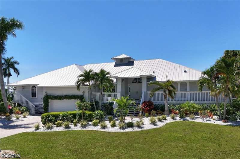 4 bedroom SingleFamilyResidence at 656 Coral Dr, Cape Coral, Cape Coral — photo 1