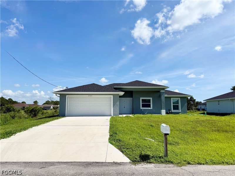 4 bedroom SingleFamilyResidence at 3705 26th St SW, Lehigh Acres, Lehigh Acres — photo 1