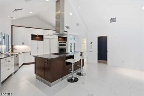 15821 Shamrock Dr, Fort Myers FL - photo 18 of 50