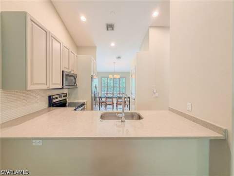 3510 Avion Woods Ct 104, Naples FL - photo 16 of 45