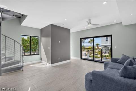71 Mango St, Fort Myers Beach FL - photo 8 of 45