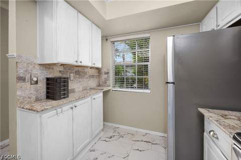 1001 Pine Isle Ln 1001, Naples FL - photo 6 of 34