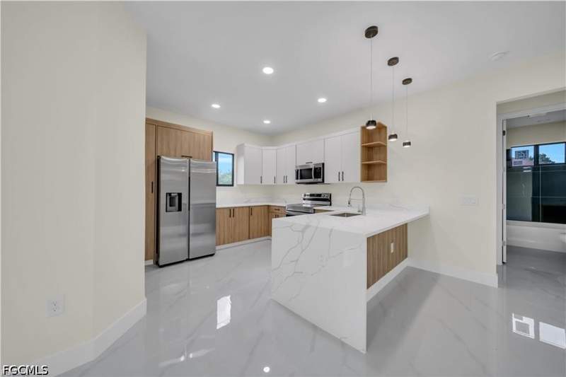 3 bedroom SingleFamilyResidence at 4016 9th St SW, Lehigh Acres, Lehigh Acres — photo 5