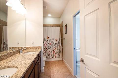 2637 Vareo Ct, Cape Coral FL - photo 16 of 35