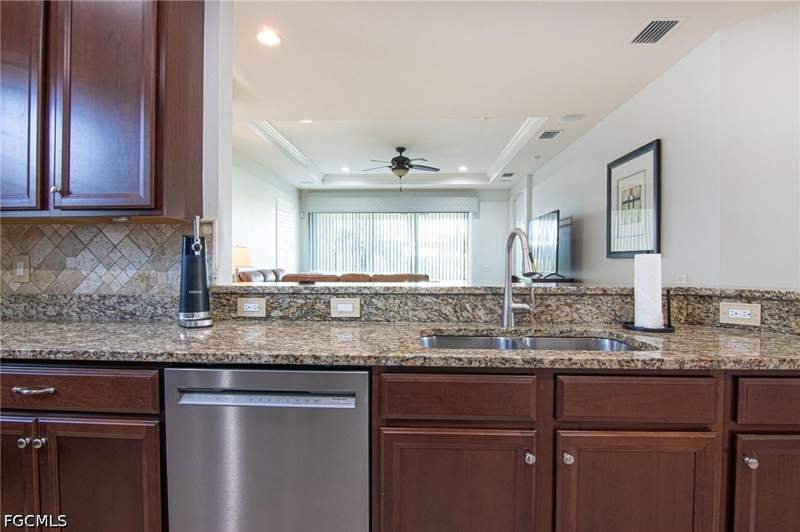 3 bedroom SingleFamilyResidence at 2637 Vareo Ct, Sandoval, Cape Coral — photo 4