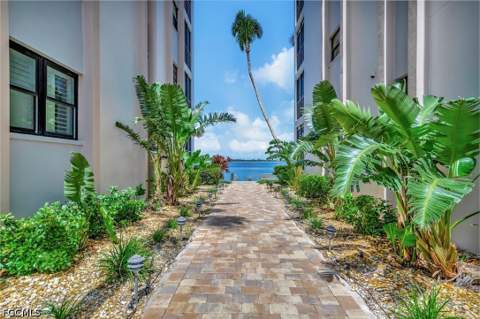 1901 Clifford St 1001, Fort Myers FL - photo 10 of 38
