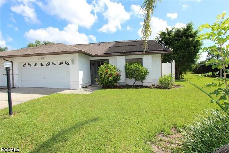 2 bedroom Attached at 20061 Petrucka Cir N, Majestic, Lehigh Acres — photo 1