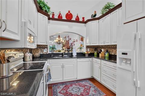 2166 Stacil Cir 17, Naples FL - photo 20 of 50