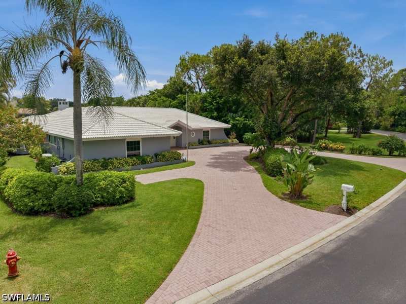 3 bedroom SingleFamilyResidence at 740 Bald Eagle Dr 40, Naples Bath And Tennis Club, Naples — photo 1