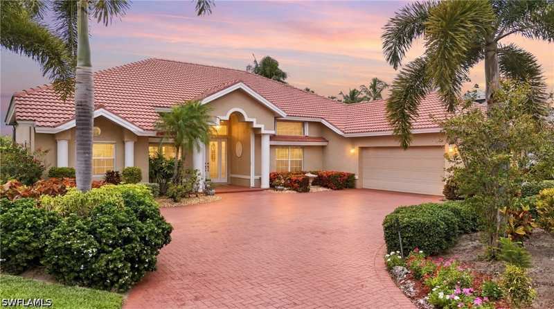 4 bedroom SingleFamilyResidence at 11811 Longshore Way E, Longshore Lake, Naples — photo 1