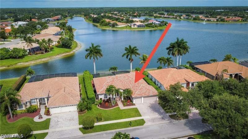 4 bedroom SingleFamilyResidence at 605 Grand Rapids Blvd, Waterways Of Naples, Naples — photo 2
