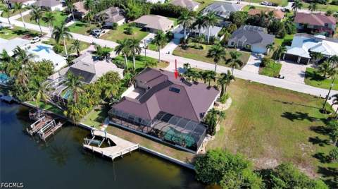 2808 SW 33rd Ter, Cape Coral FL - photo 10 of 44
