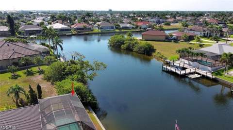 2808 SW 33rd Ter, Cape Coral FL - photo 8 of 44