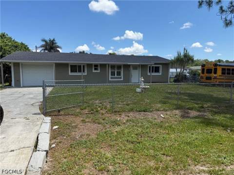 2199 Wyandotte Ave, Alva FL - photo 10 of 23