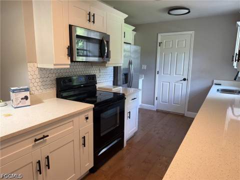 2199 Wyandotte Ave, Alva FL - photo 12 of 23