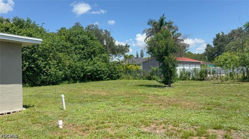 3 bedroom SingleFamilyResidence at 2199 Wyandotte Ave, Alva, Alva — photo 4