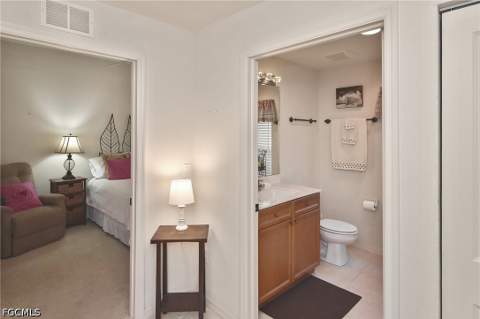 10021 Lake Cove Dr 101, Fort Myers FL - photo 18 of 50