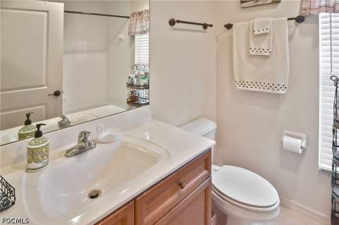 10021 Lake Cove Dr 101, Fort Myers FL - photo 19 of 50