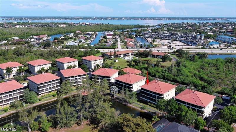 3 bedroom Condominium at 10021 Lake Cove Dr 101, Fisherman'S Cove, Fort Myers — photo 4
