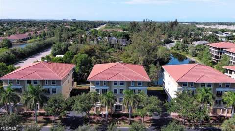 10021 Lake Cove Dr 101, Fort Myers FL - photo 6 of 50