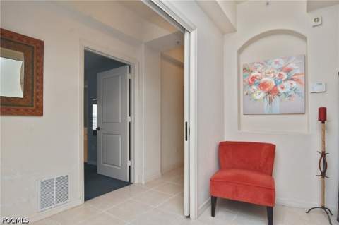 10021 Lake Cove Dr 101, Fort Myers FL - photo 9 of 50