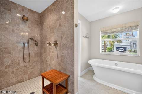 240 Channel Dr, Naples FL - photo 20 of 34