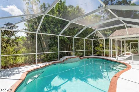 15180 Briar Ridge Cir, Fort Myers FL - photo 12 of 36