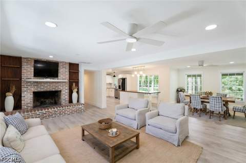 15180 Briar Ridge Cir, Fort Myers FL - photo 17 of 36