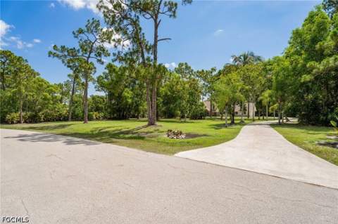 15180 Briar Ridge Cir, Fort Myers FL - photo 6 of 36