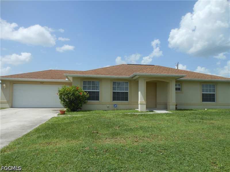 3 bedroom SingleFamilyResidence at 4507 E 13th St, Lehigh Acres, Lehigh Acres — photo 1