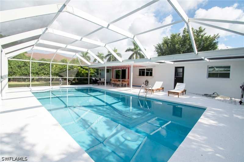 3 bedroom SingleFamilyResidence at 59 Wickliffe Dr, Willoughby Acres, Naples — photo 1
