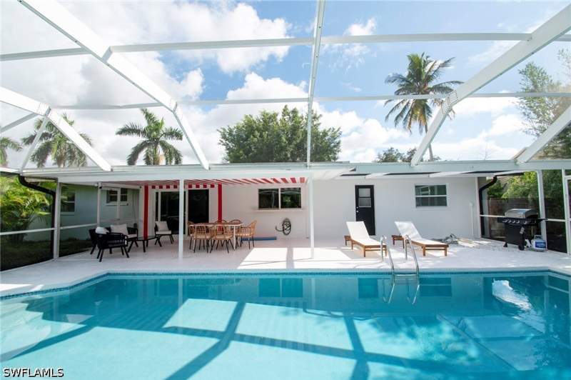 3 bedroom SingleFamilyResidence at 59 Wickliffe Dr, Willoughby Acres, Naples — photo 2