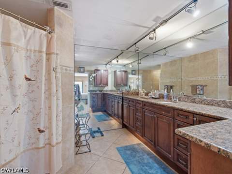 197 Gulfport Ct, Marco Island FL - photo 11 of 50