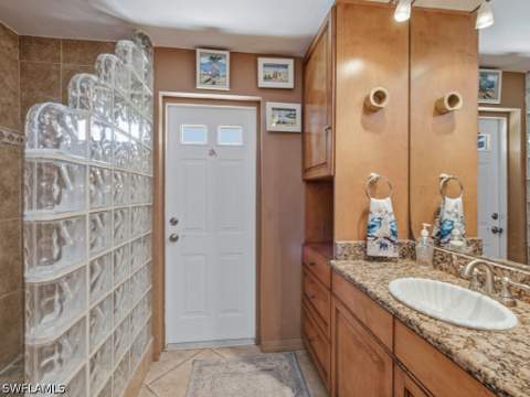197 Gulfport Ct, Marco Island FL - photo 13 of 50