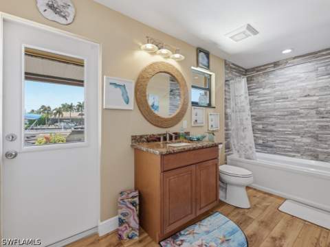 197 Gulfport Ct, Marco Island FL - photo 15 of 50