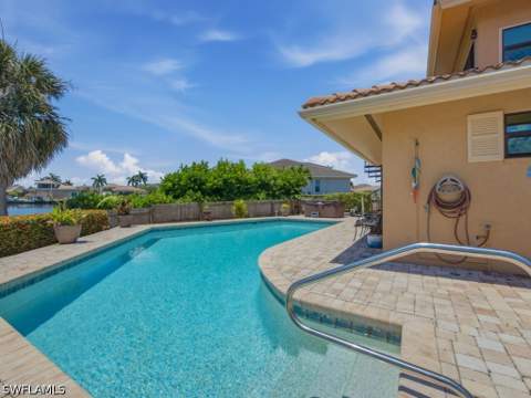 197 Gulfport Ct, Marco Island FL - photo 23 of 50