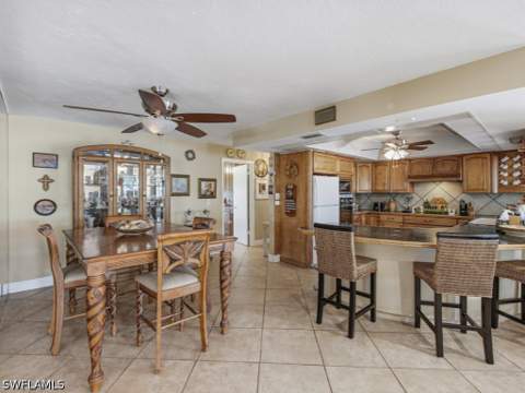 197 Gulfport Ct, Marco Island FL - photo 7 of 50